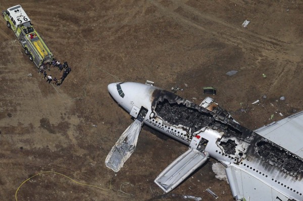130706-asiana-airlines-crashed-sfo-34