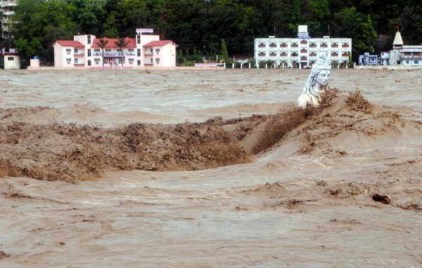 2013june-india-uttarakhand-flash-floods-11