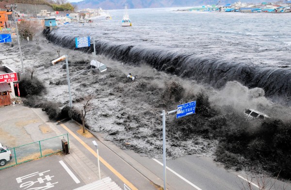 110311-japan-tsunami
