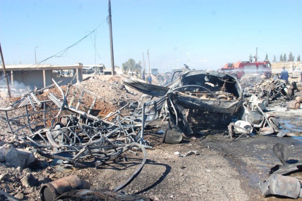 131020-syria-hama-truck-suicide-attack-05