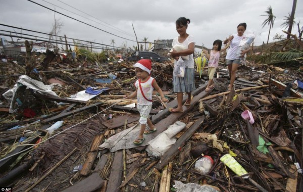 131111-supertyphoon-haiyan-philippines-tacloban-115