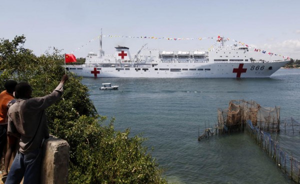 china-hospital-ship-peace-ark-mombasa-kenya-101013