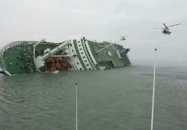 140416-skorea-sunken ferry-32