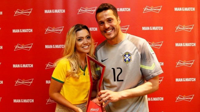 140628-brazil-goalkeeper-award