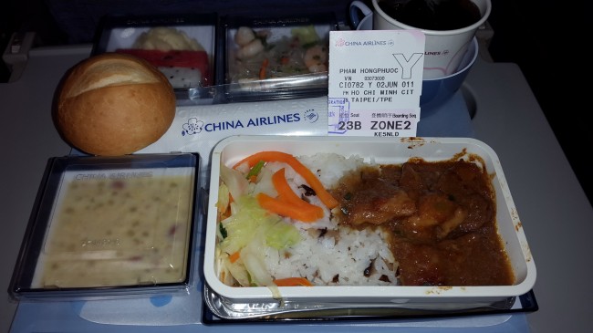 20140602-phphuoc-meal-in-flight-hcm-taipei_resize