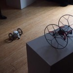 mini-drone-Rolling Spider-02