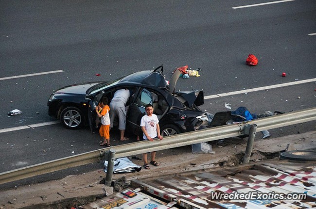140720-truck-crash-in xiamon-china-04