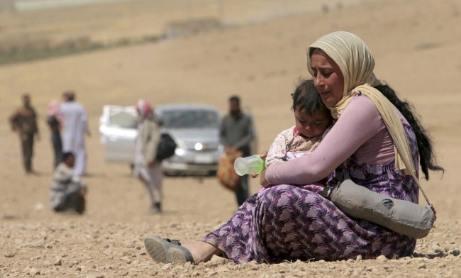140810-iraq-yazidi-refugees-05