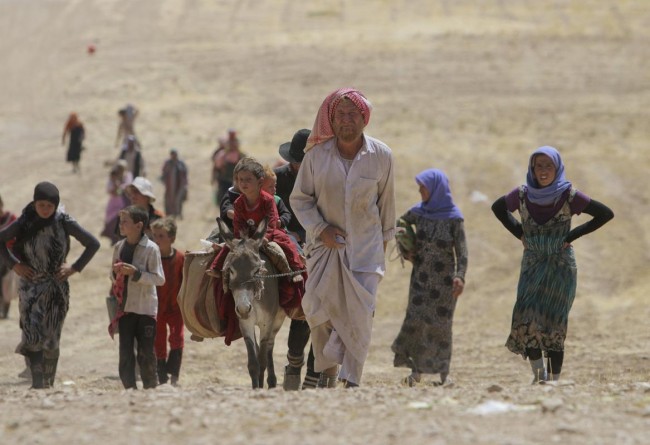 140810-iraq-yazidi-refugees-07