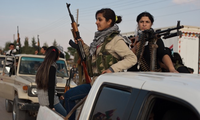 Female Kurdish fighters-syria-04