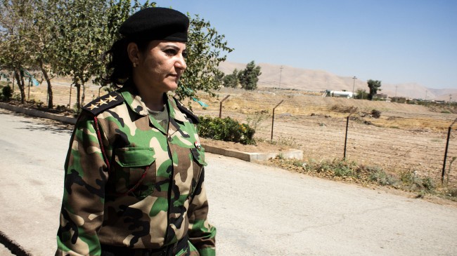 isis-Peshmerga-Women-04