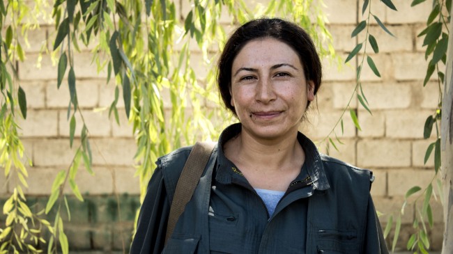 isis-Peshmerga-Women-11