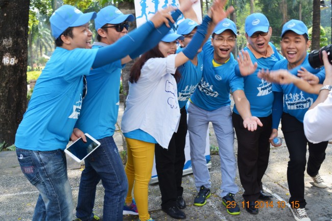 141129-phphuoc-intel-performance-race-hcm-022_resize