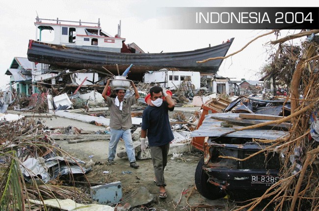 tsunami-indonesia-08-2004-08