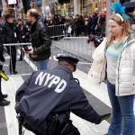 An ninh được thắt chặt hơn bao giờ hết tại lễ hội đón Giao thừa Times Square