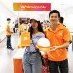 Vietnamobile đưa “Thánh SIM” vào bán tại 6 cửa hàng Mi Store trên toàn quốc