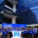 Intel mừng sinh nhật 50 năm trên sàn Nasdaq