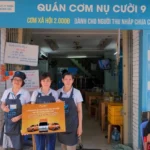 Lalamove Việt Nam cùng Quỹ Bông Sen hỗ trợ các quán cơm xã hội Yên vui & Nụ cười