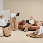 Mua laptop đi học 2025: Mỏng nhẹ, AI, pin lâu đang là “combo” được săn đón